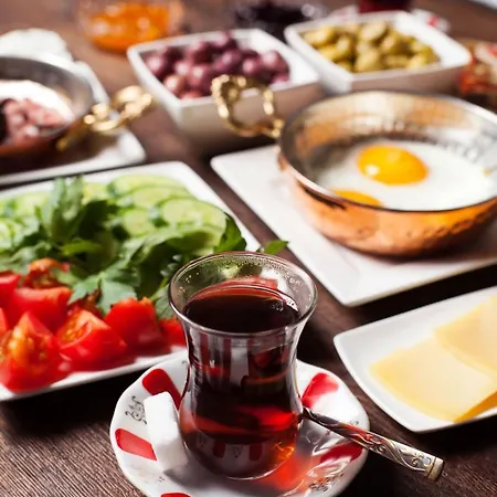 Zeyda Lara Hotell 4*
